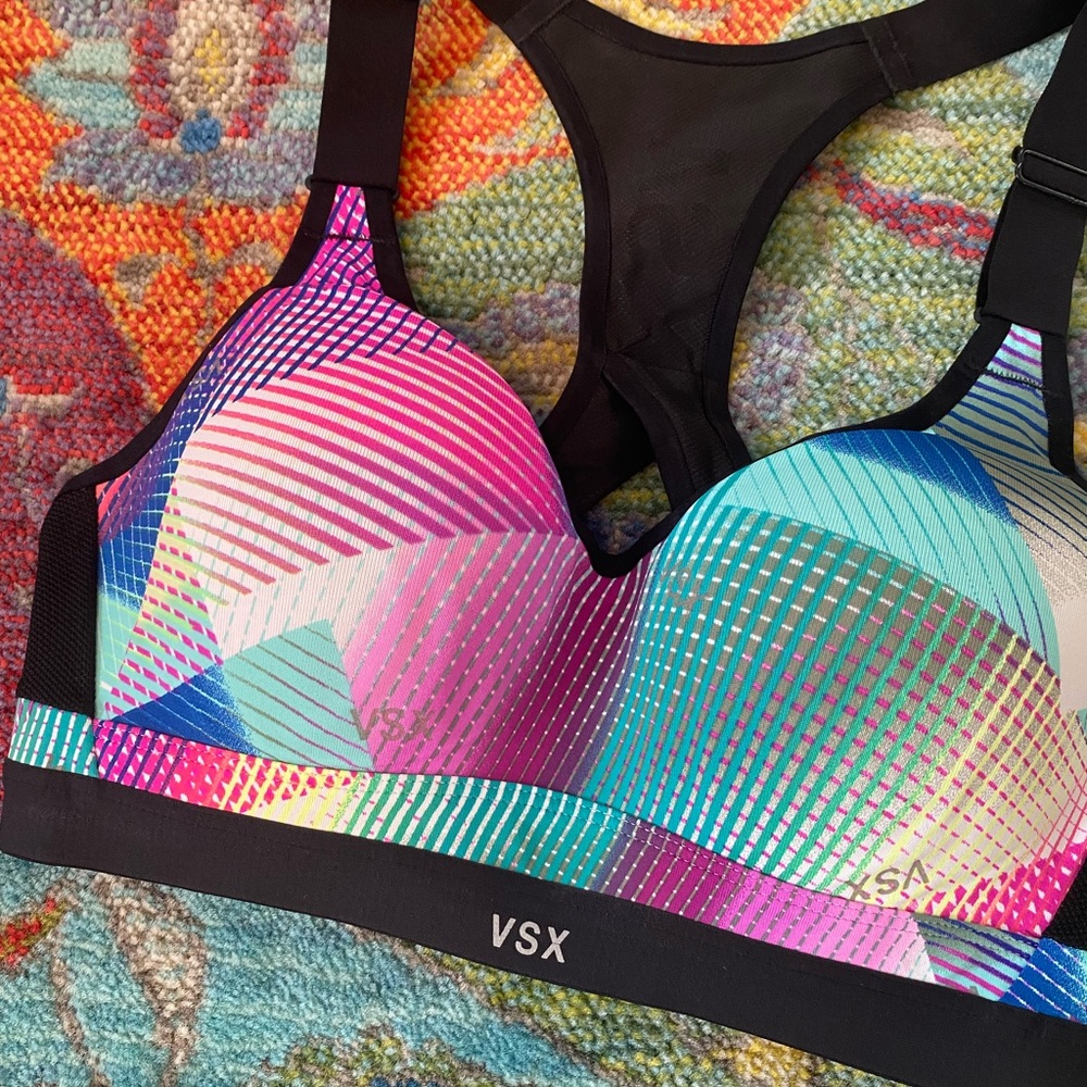 Victoria’s Secret VSX - Sports Bra - Picture 2 of 6